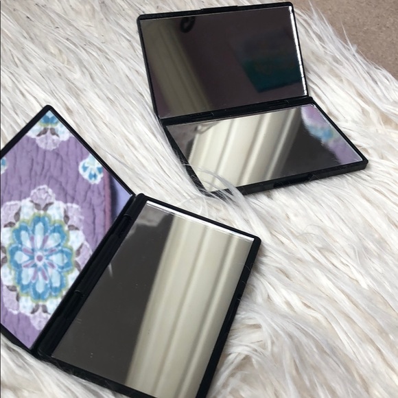 (One) Sephora Compact Mirror - Picture 3 of 3